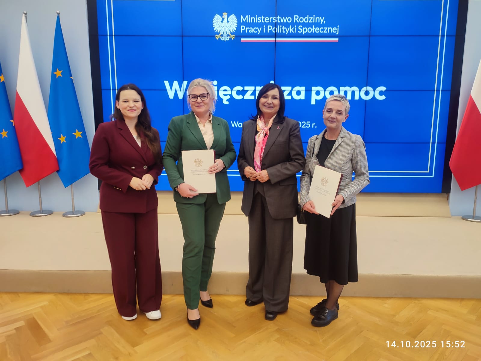 Zdjęcie Podziękowania dla wszystkich pracowników OPS 